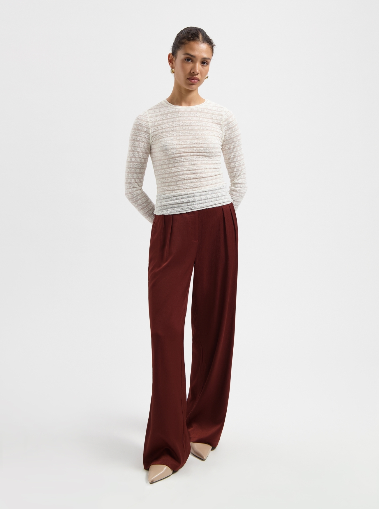 100-7-26 Nous Sommes Labels Leslie Mesh Top White