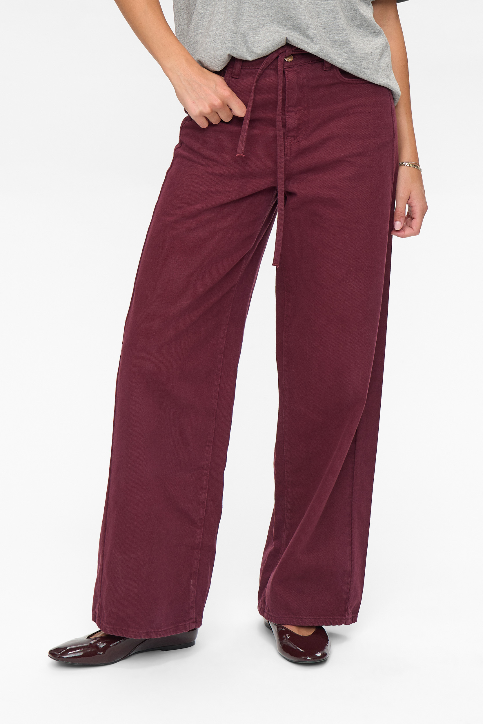 Nümph NUBROOKLYN SOLID JEANS Winetasting