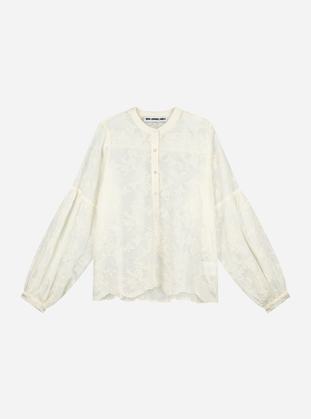 NO-DS26035-120-8-7 Nous Sommes Labels Mae Blouse Off White