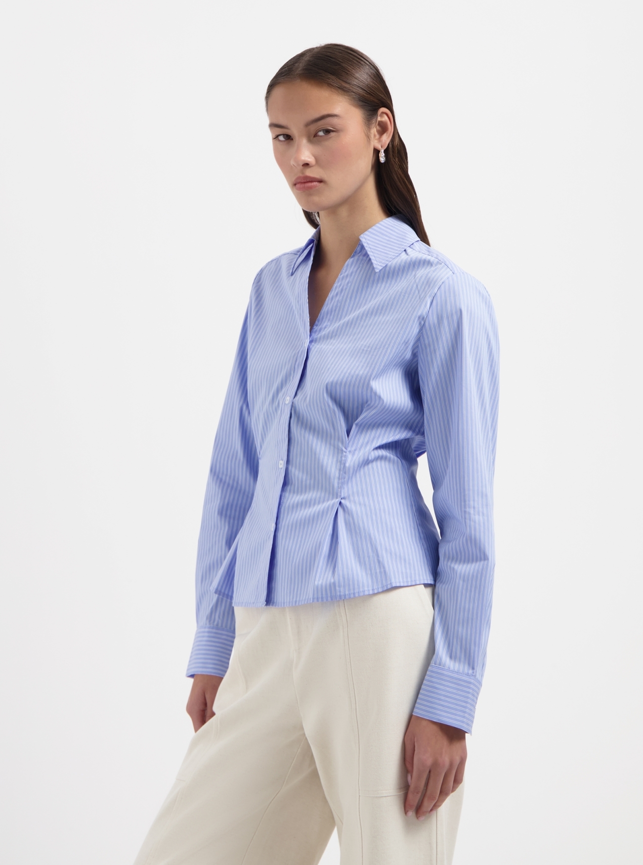 NO-DS26036-450-20-60 Nous Sommes Labels Zoey Blouse Blue