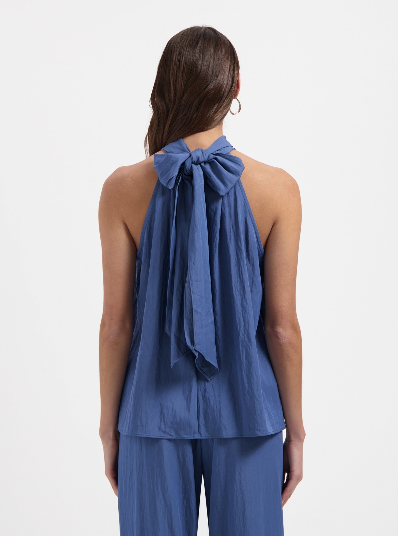 NO-DS26048-450-20-67 Nous Sommes Labels Hazel Halter top Blue