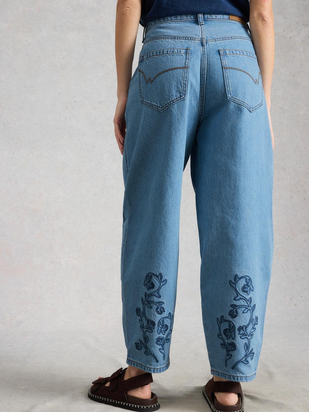 446196-LGT_DENIM-MB White Stuff AUBREY EMBROIDERED BARREL JEAN LGT DENIM