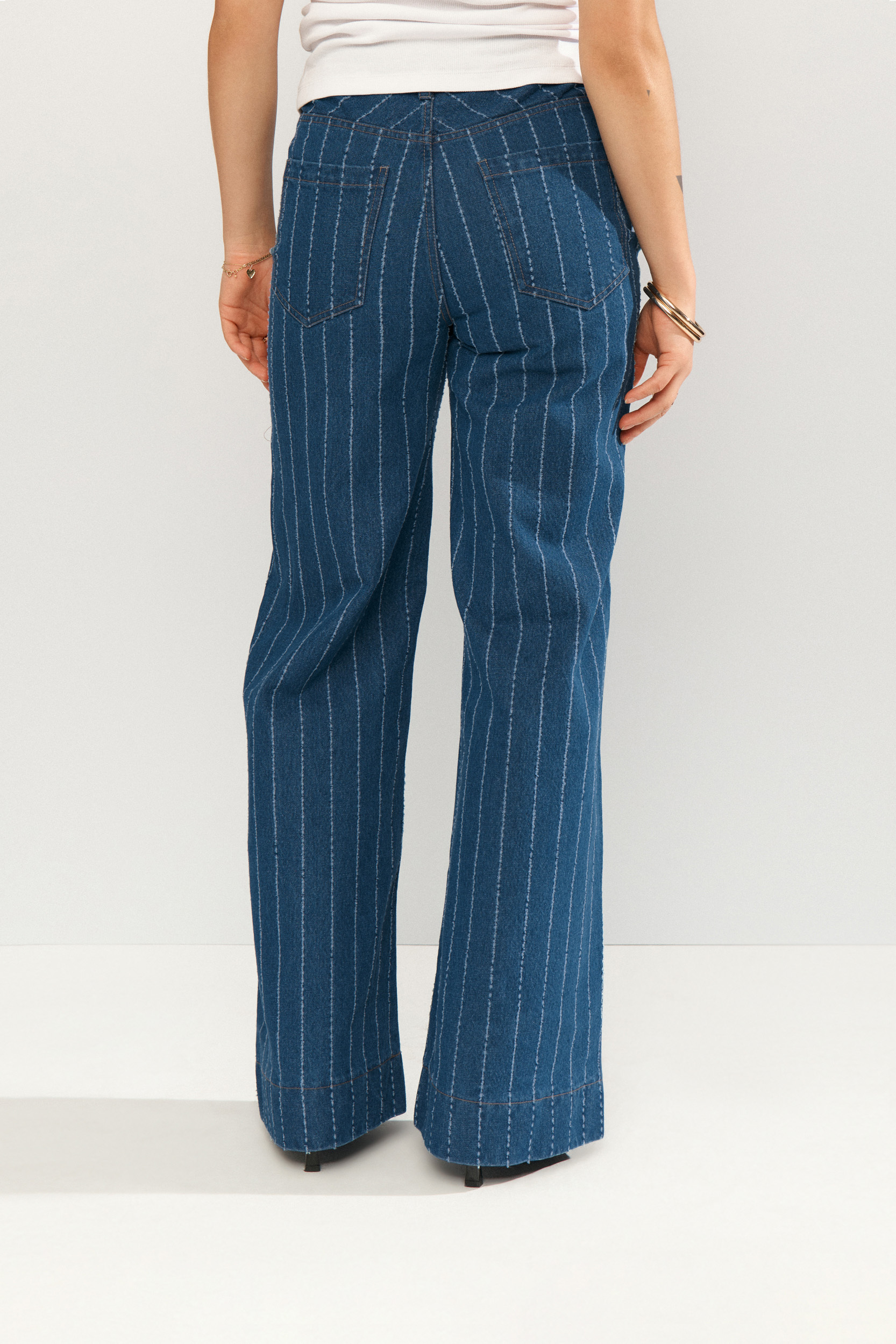 Nu_mph_Main-Spring-2026-Nu_mph_3013_706549_2 NÜMPH NUATLANTA HIGH RISE JEANS Medium Blue Denim