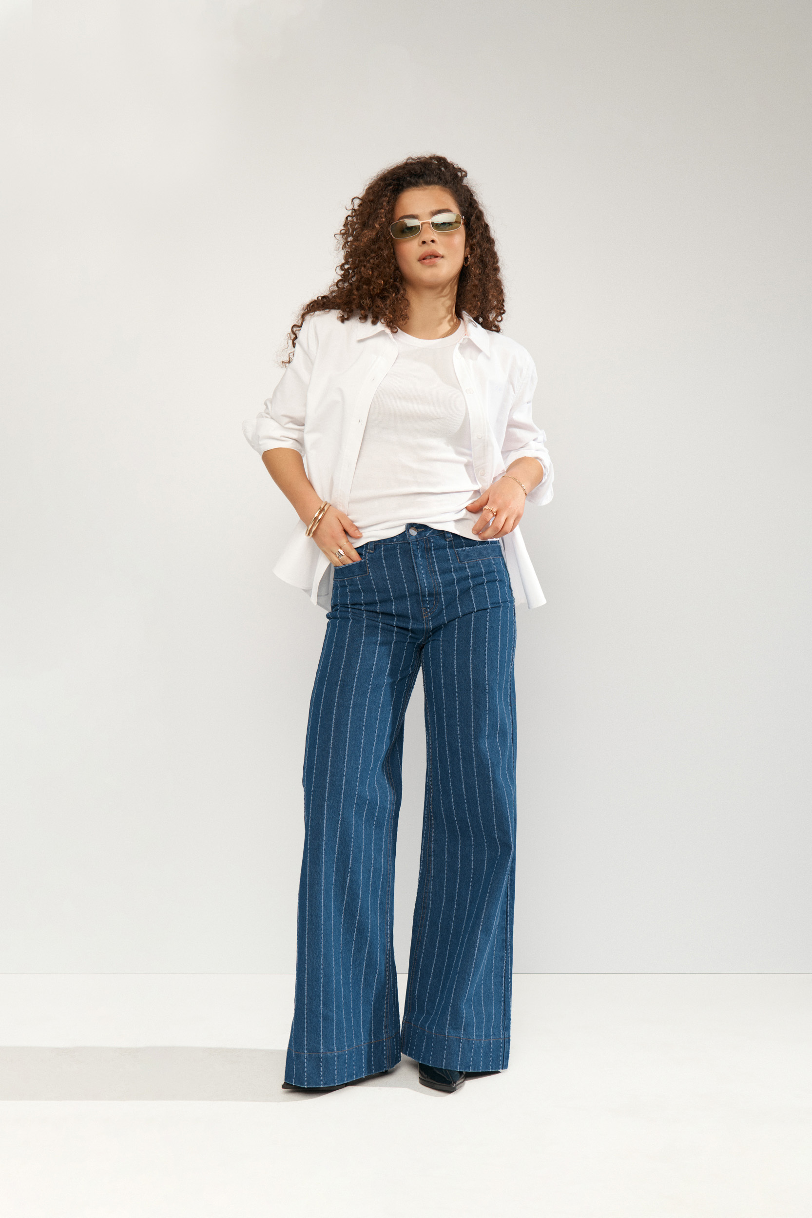 Nu_mph_Main-Spring-2026-Nu_mph_3013_706549_3 NÜMPH NUATLANTA HIGH RISE JEANS Medium Blue Denim