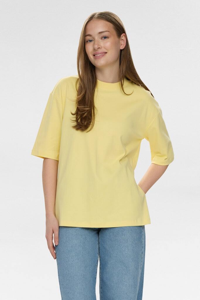 Nu_mph_Main-Spring-2026-Nu_mph_1031_705843 NÜMPH NUGIRA T-SHIRT Popcorn