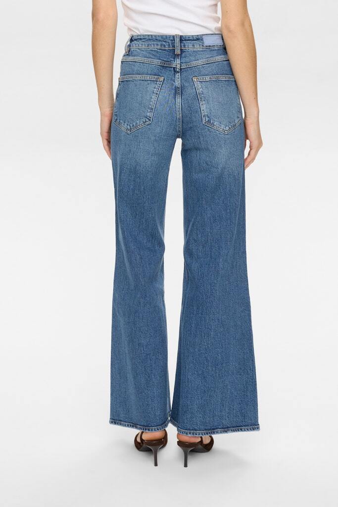 Nu_mph_NOOS-DENIM-SS26-NUMPH_3013_706673_2 NÜMPH NUPISA HR WIDE JEANS S3013 Medium Blue Denim 32"