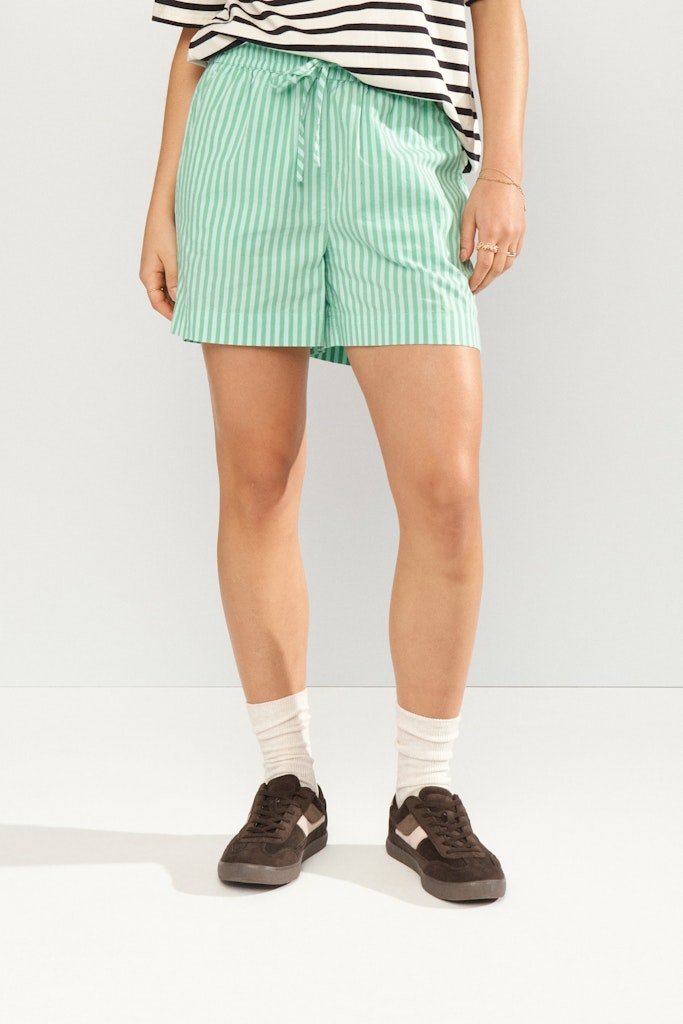 Nu_mph_High-summer-2026-Nu_mph_5017_706843 NÜMPH NUSEANNE SHORTS Absinthe Green