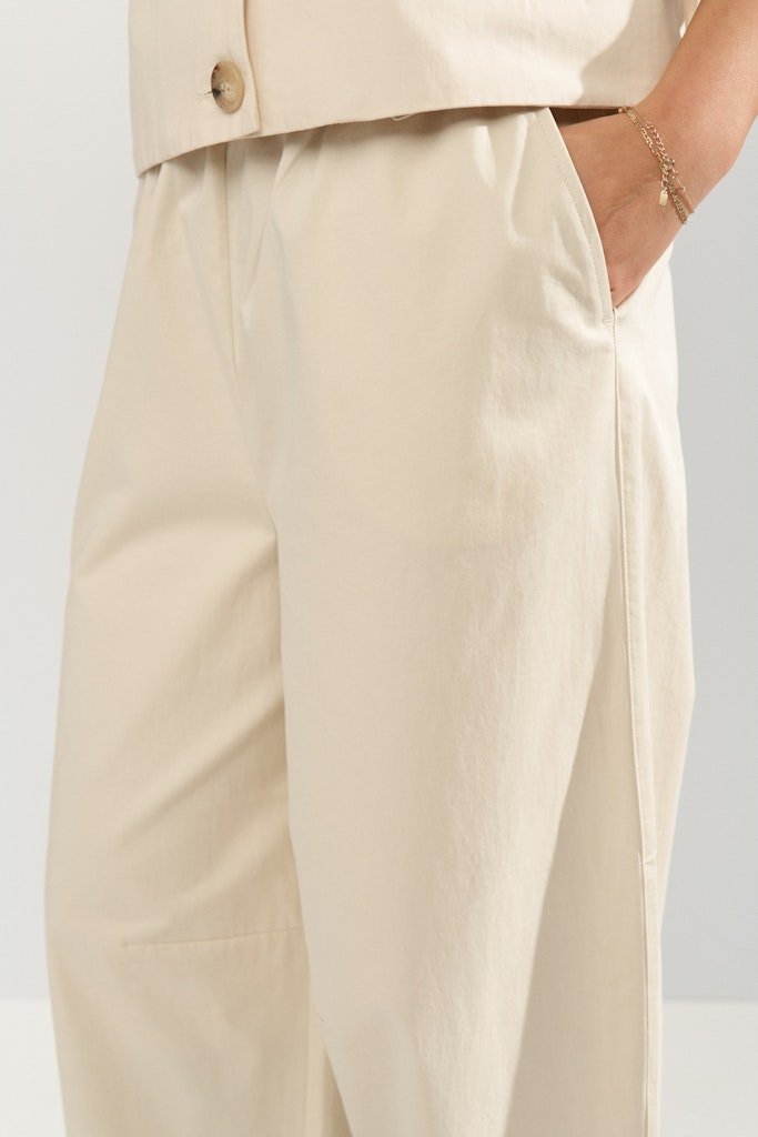 Nu_mph_High-summer-2026-Nu_mph_9509_706829_4 NÜMPH NUSUNNA CROPPED PANTS Whitecap Gray