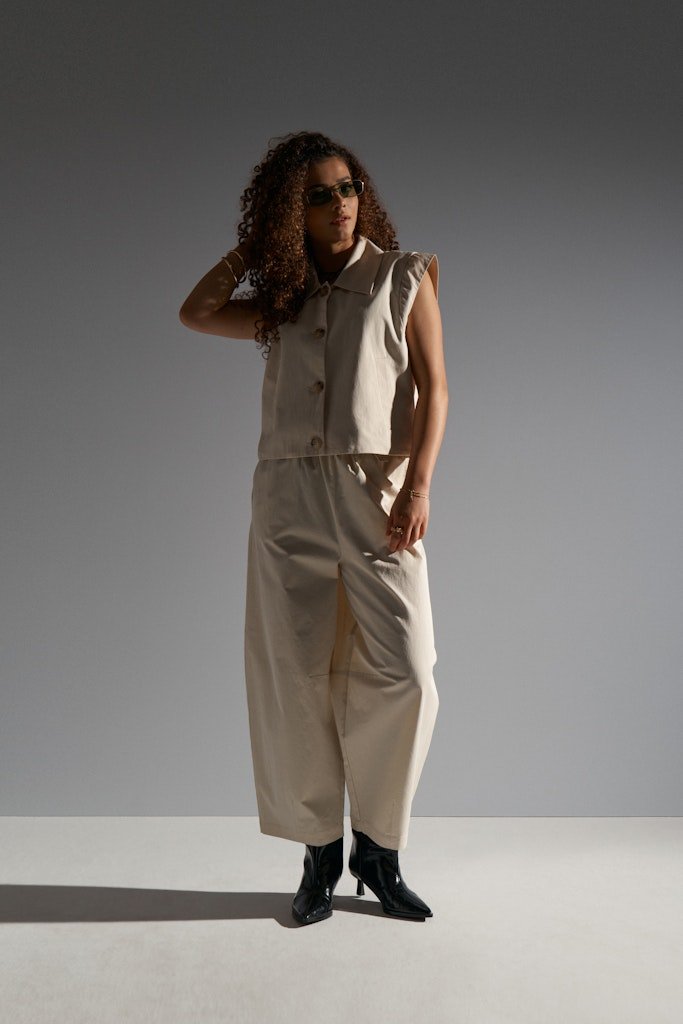 Nu_mph_High-summer-2026-Nu_mph_9509_706829_6 NÜMPH NUSUNNA CROPPED PANTS Whitecap Gray