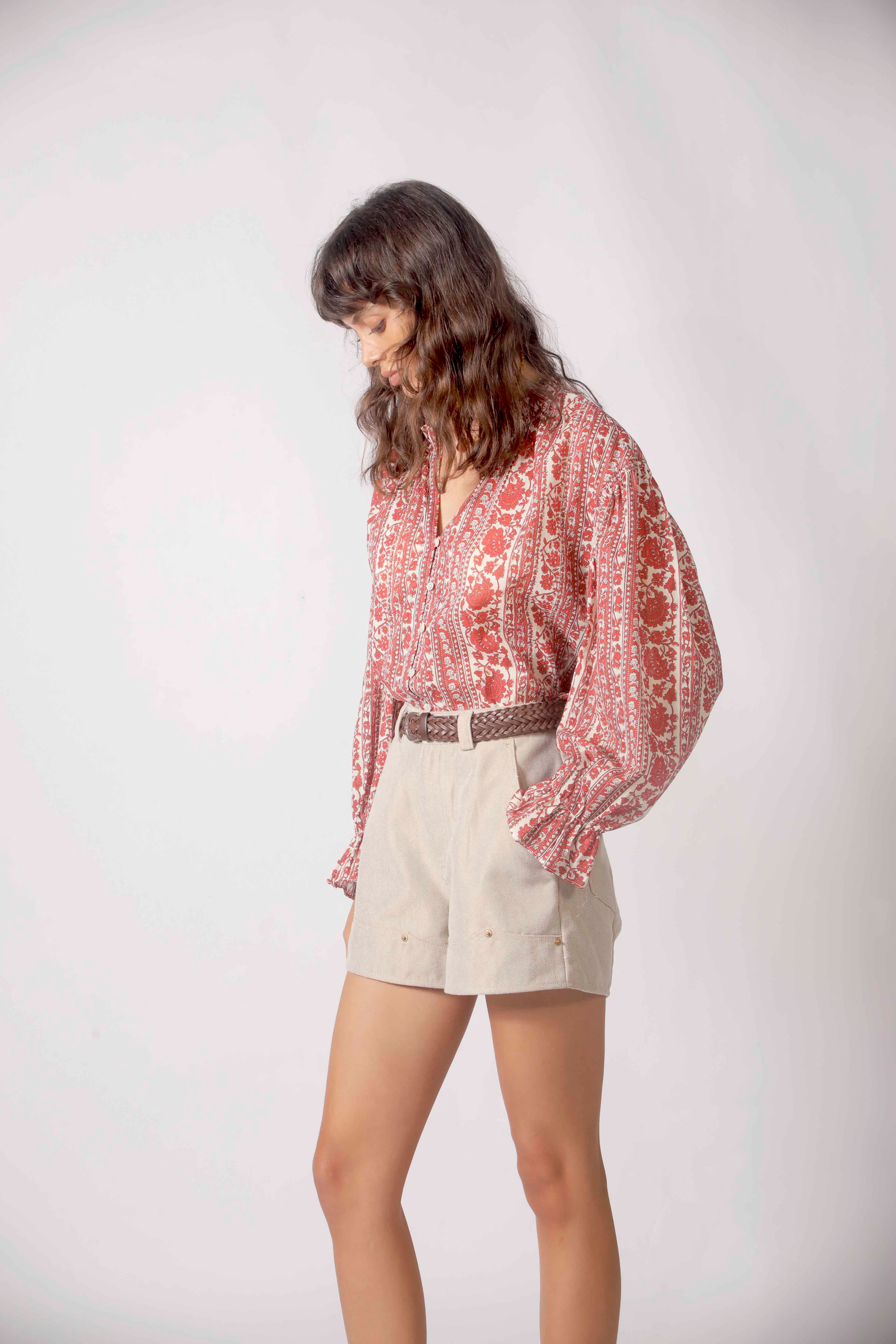 T26119200RED_T26141017LIGHTKAKI_4 The Korner BLOUSE RED