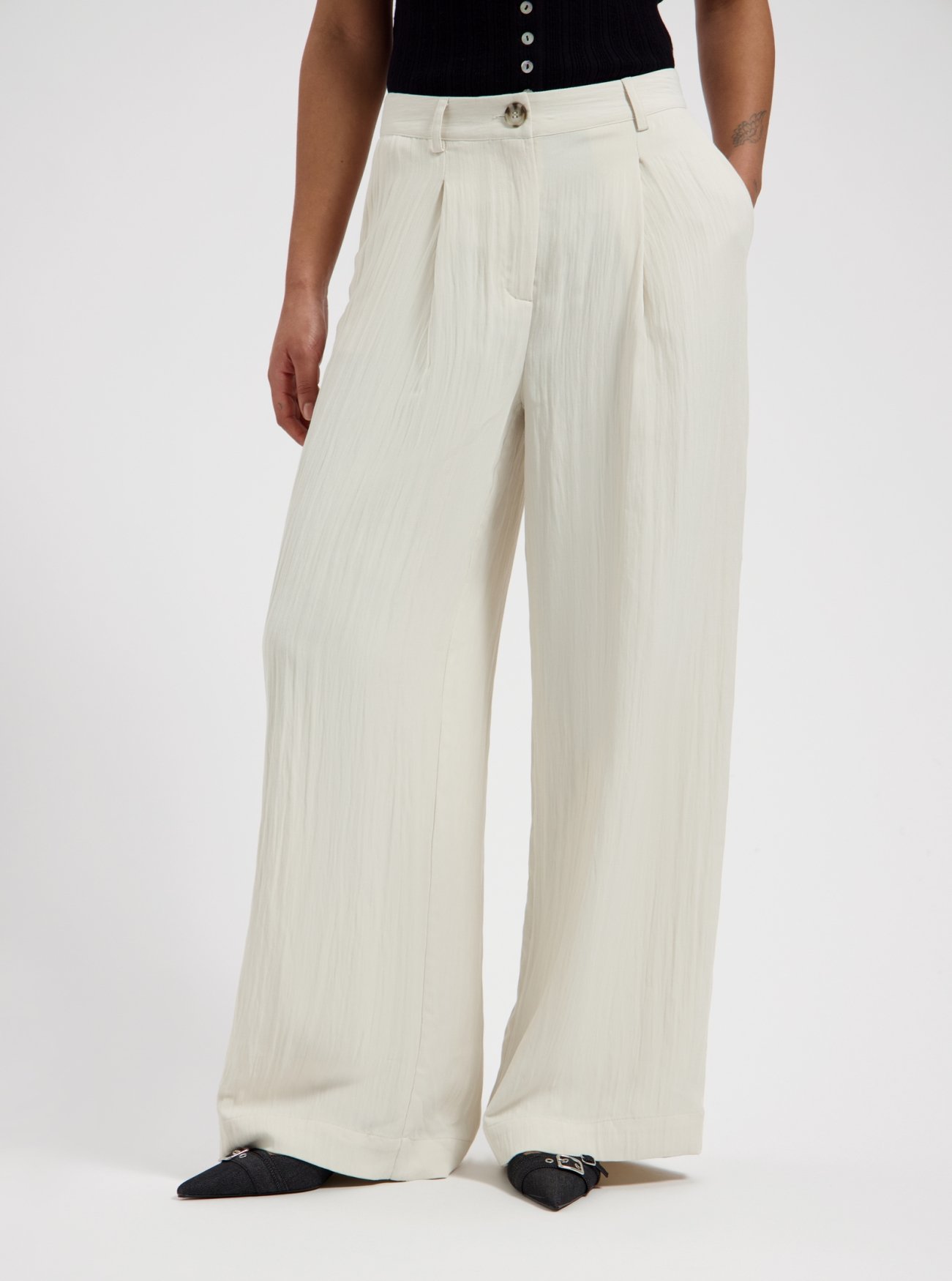 Nous Sommes Labels Wren Trousers Off White