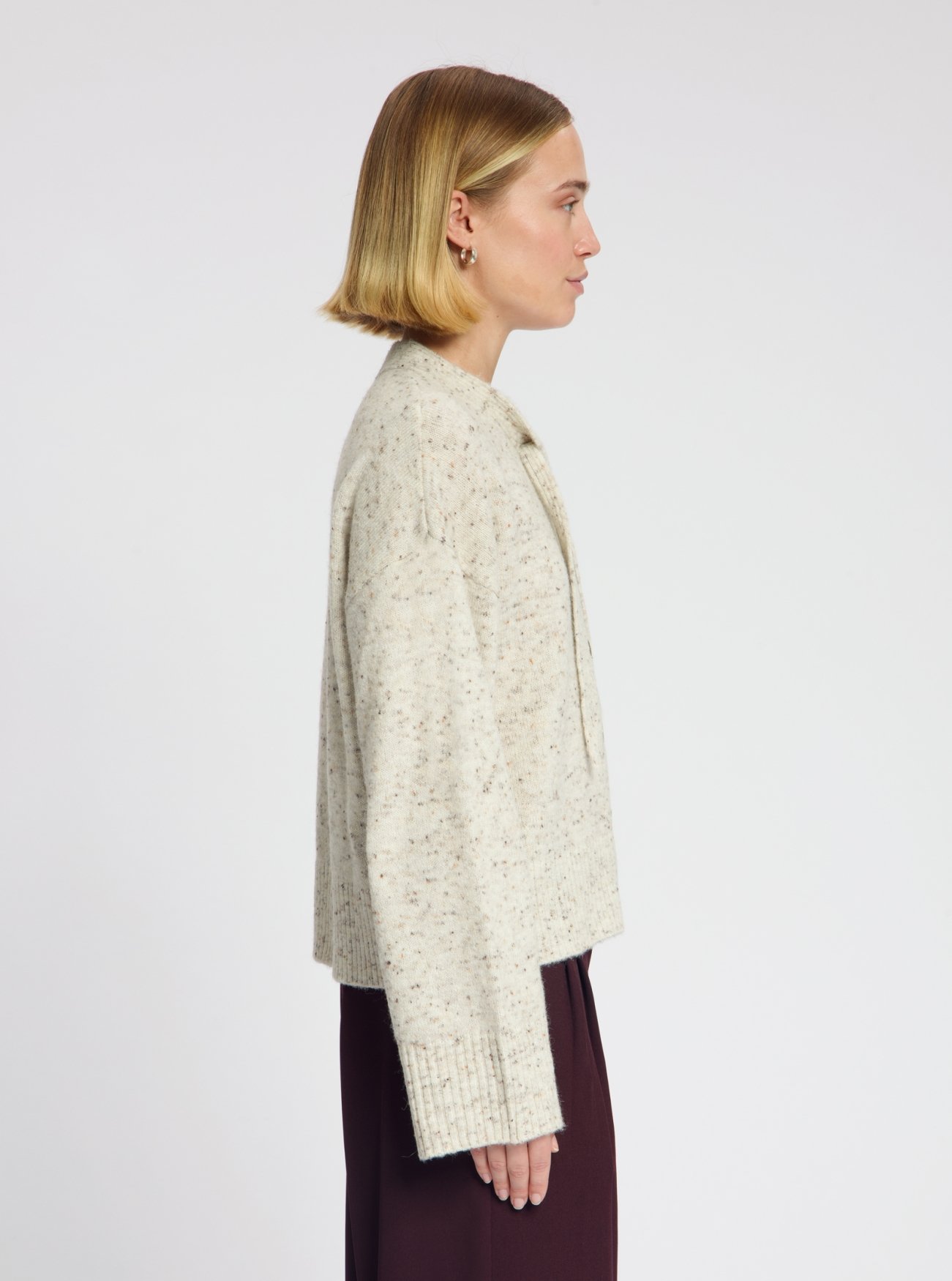 NO-DW26003-120-8-11 Nous Sommes Labels Siri Tie Cardigan Off White