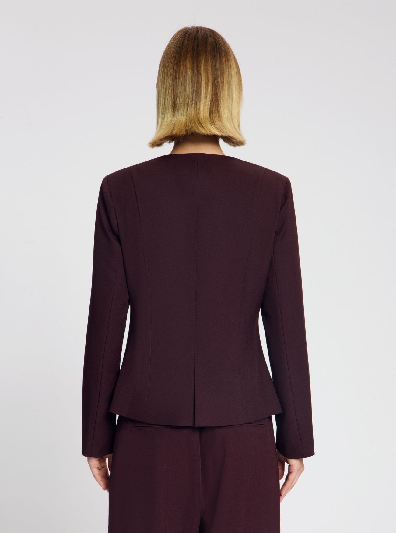 NO-DW26076-630-30-35 Nous Sommes Labels Zoya Tie Blazer Burgundy