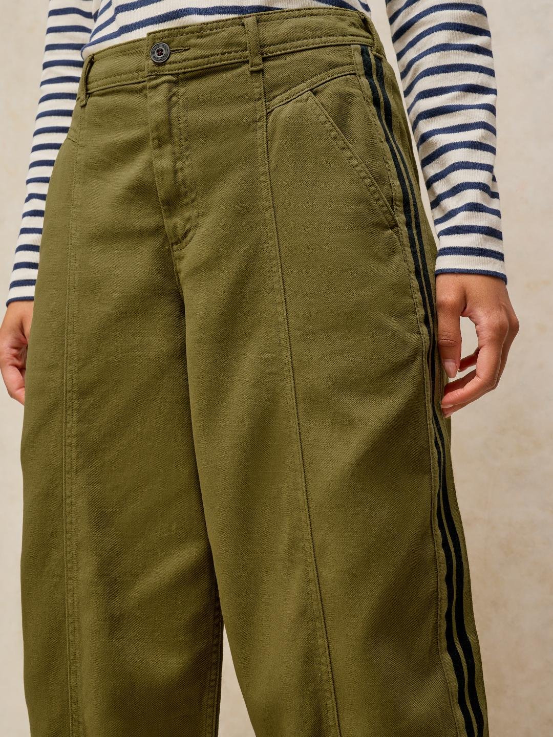 446869-KHAKI_GRN-MD White Stuff Adeline Utility Barrel Trouser Khaki Grn