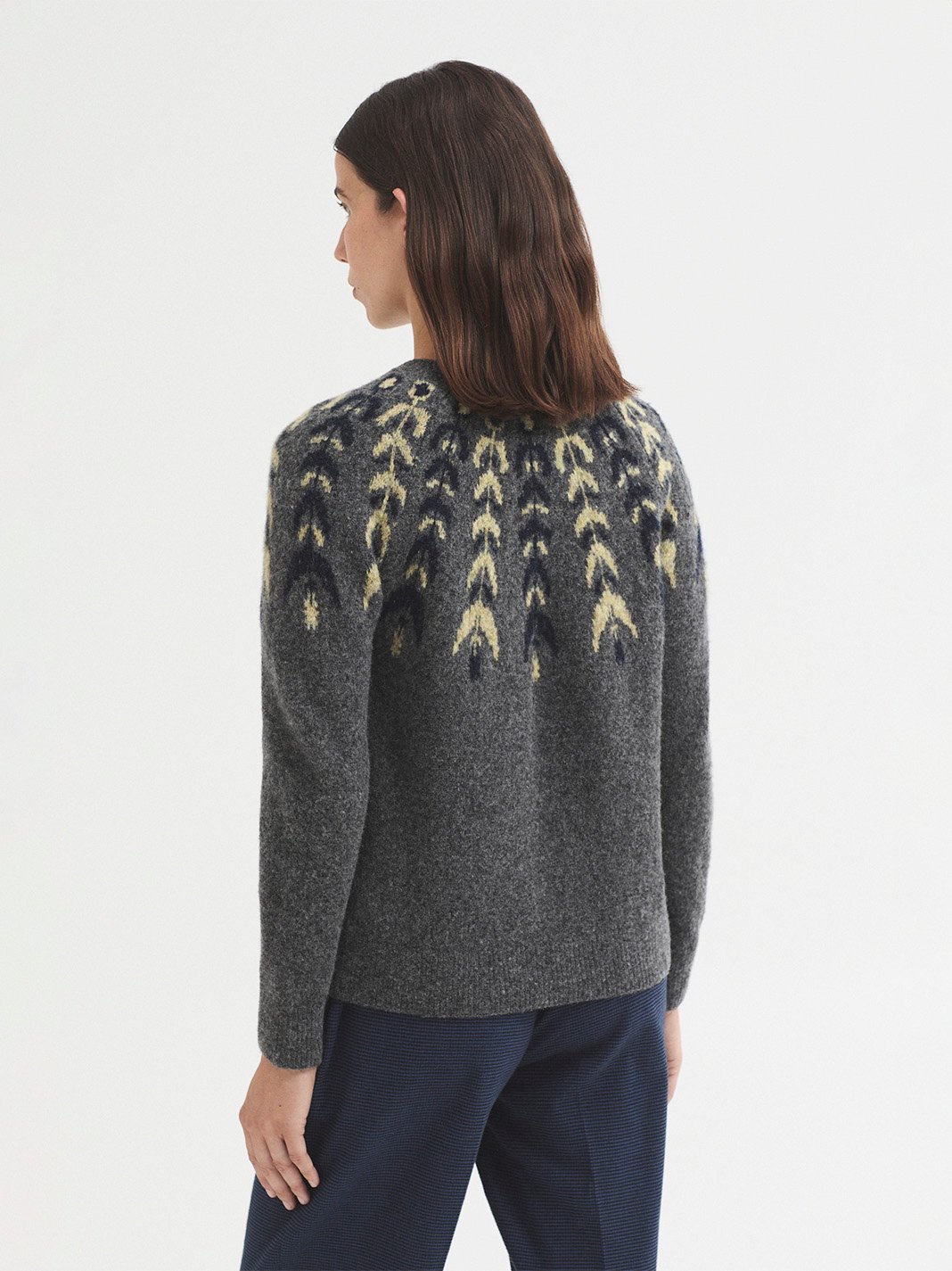 WKX008_203_5 Nice Things Round neck sweater with greca Mid Grey