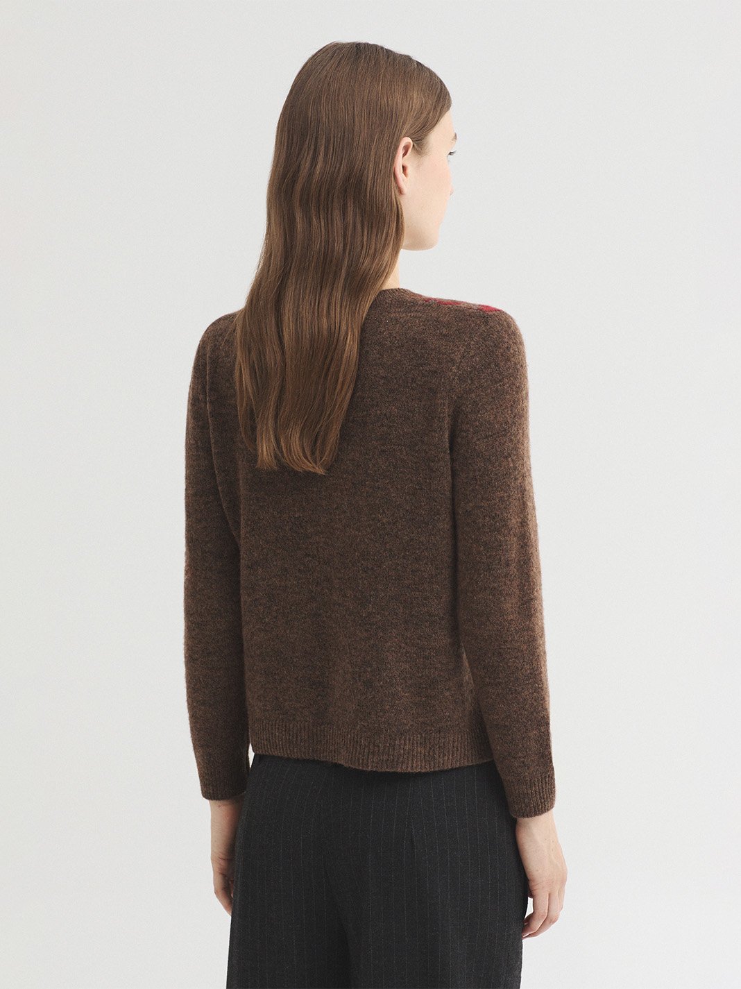 WKX015_326_4 Nice Things "Rose branches" jacquard sweater Dark Brown