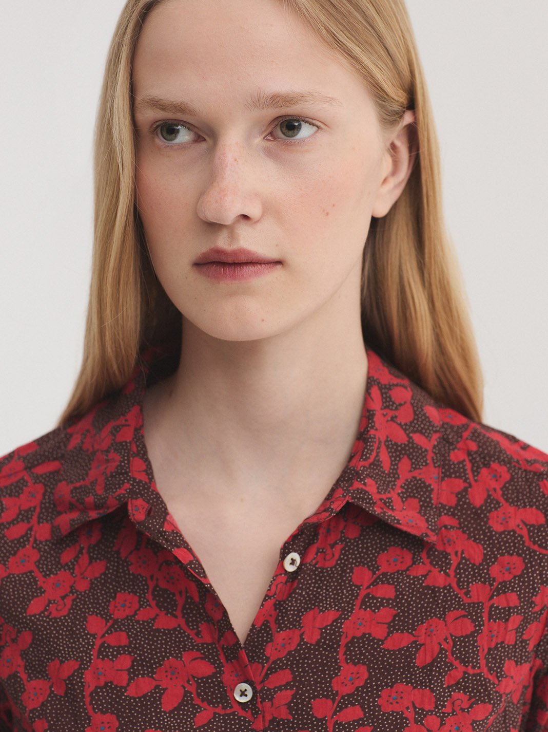 WWX015_431_2 Nice Things "Rose branches" basic shirt #99* Coral