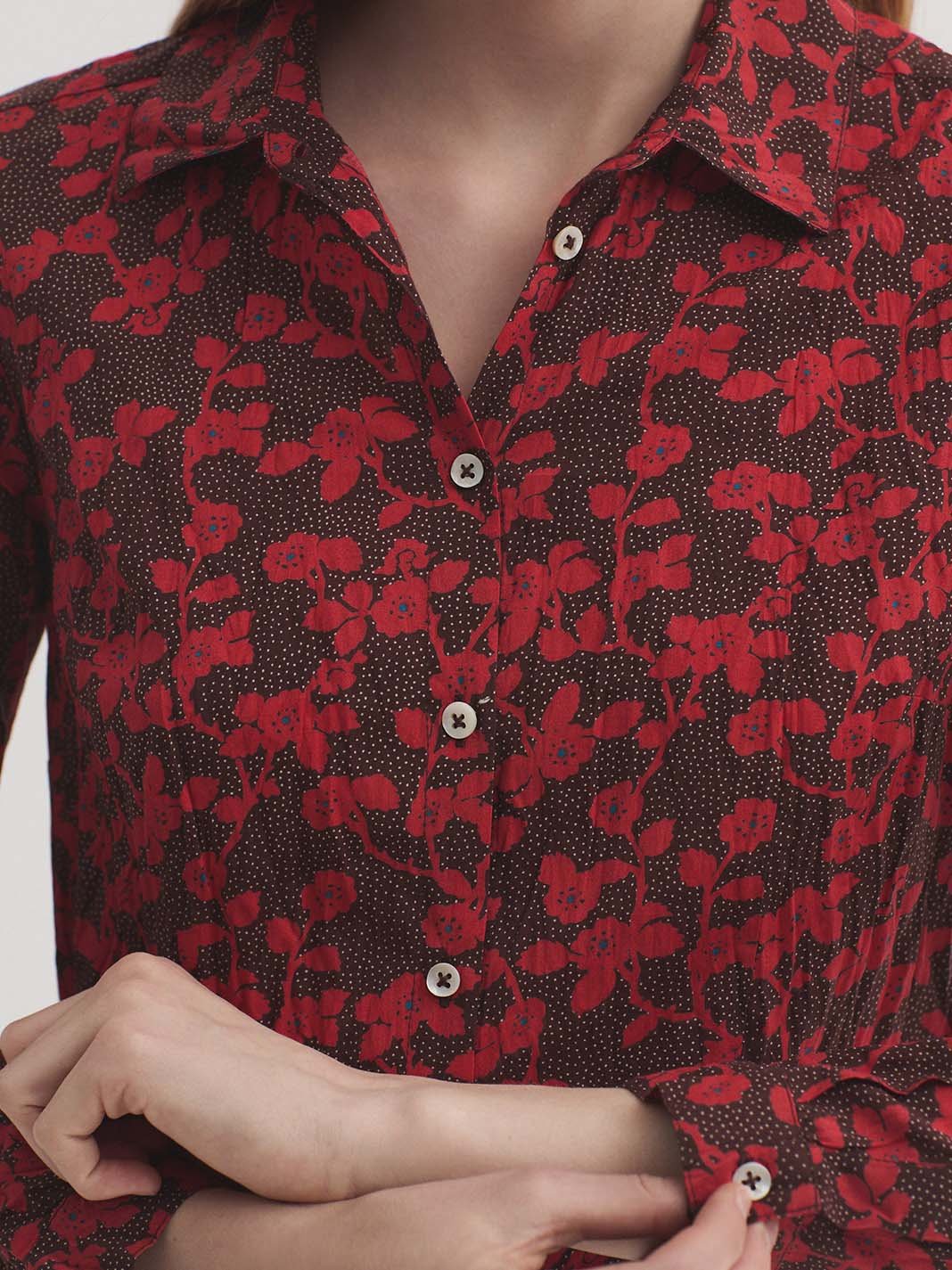 WWX015_431_3 Nice Things "Rose branches" basic shirt #99* Coral