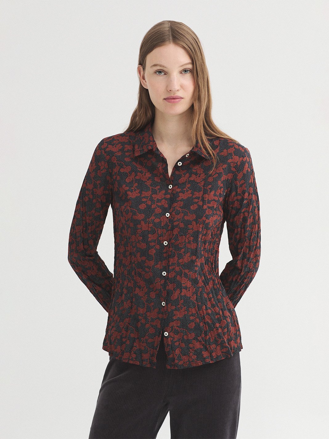 WWX015_999_1 Nice Things "Rose branches" basic shirt #99* Black