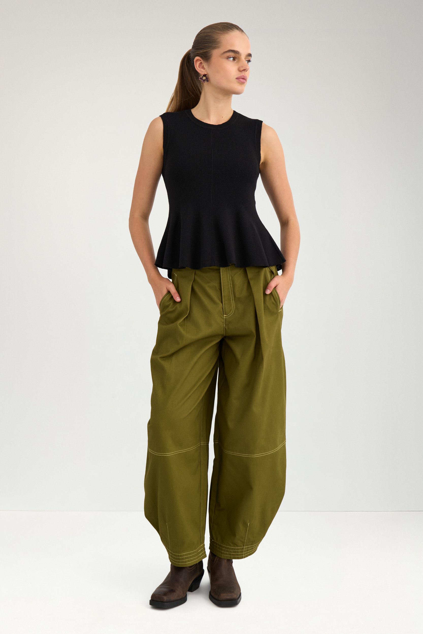 707493_0000_2 Nümph Nusira Lurex Top Caviar