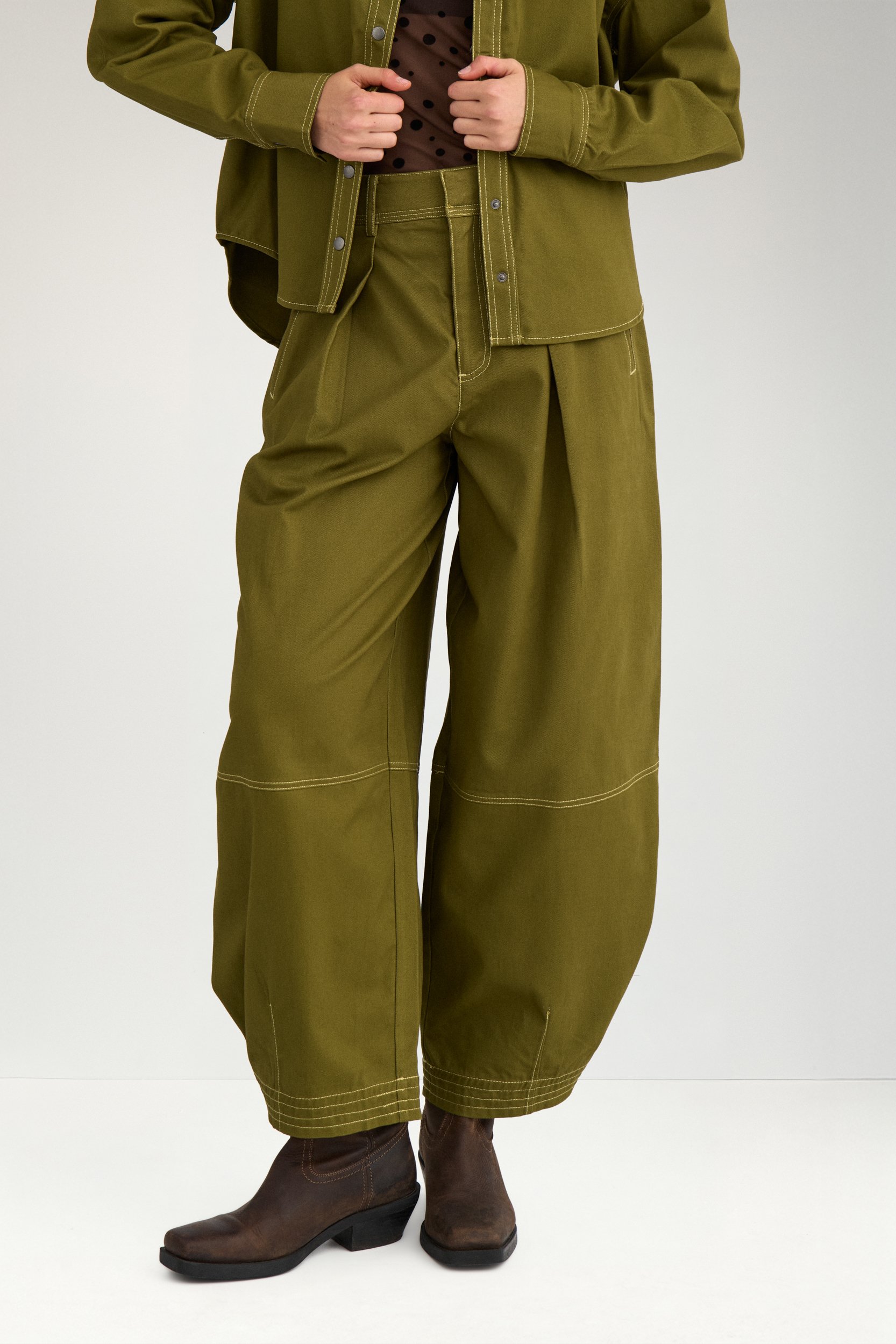 707538_4053_2 Nümph Nukatti Barrel Pants Fir Green