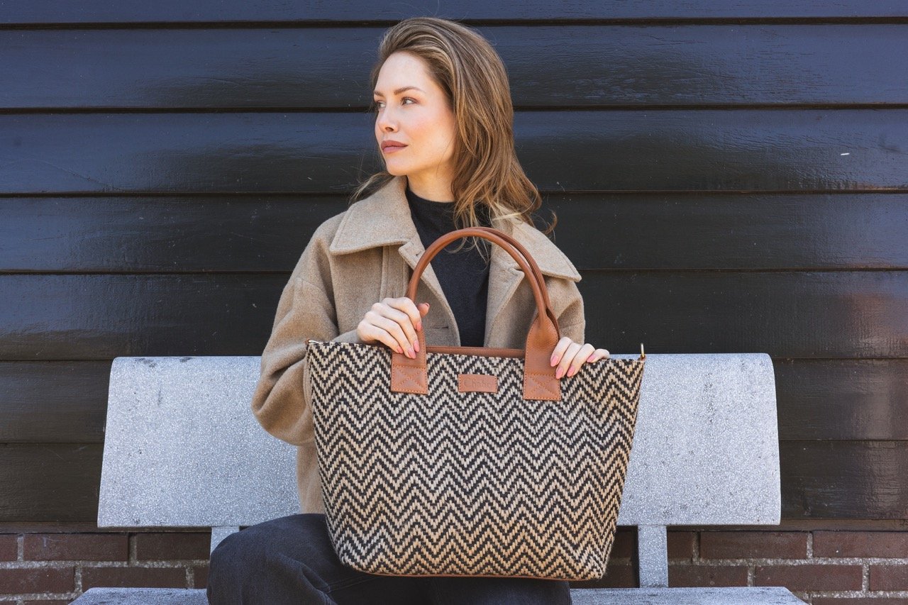 202614_33_7 Chabo Romio Jaquard Shopper met laptopvak 14 inch Cognac