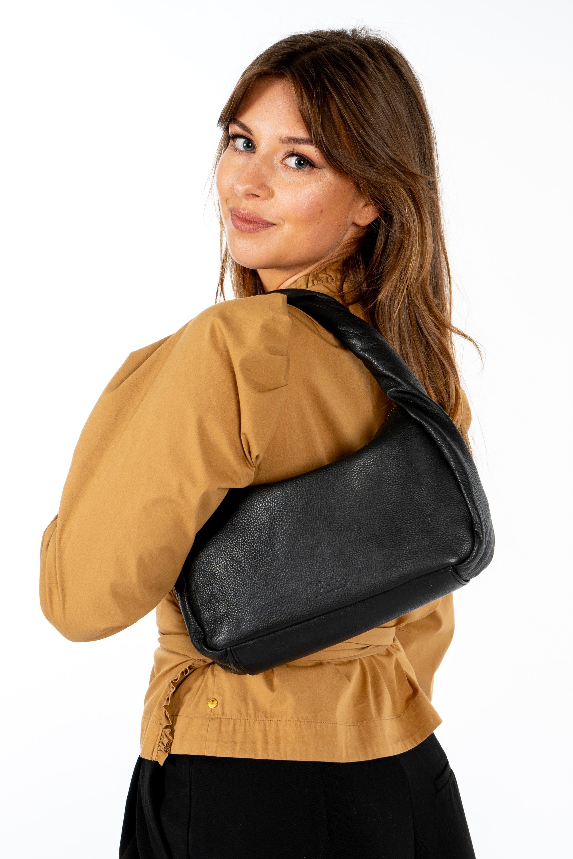 202581_10_3 Chabo Sienna Shoulder Black