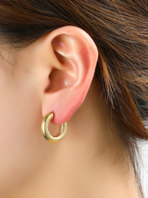 Day&Eve Striped Hollow Hoop - 14K