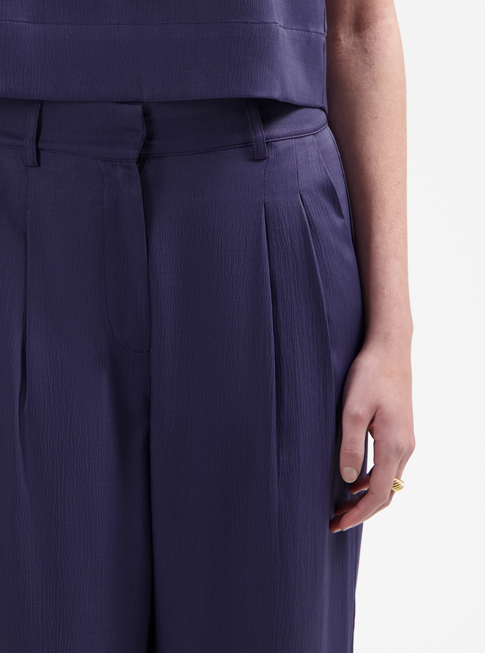 Nous Sommes Labels Josie Pleated Trousers Dark Purple