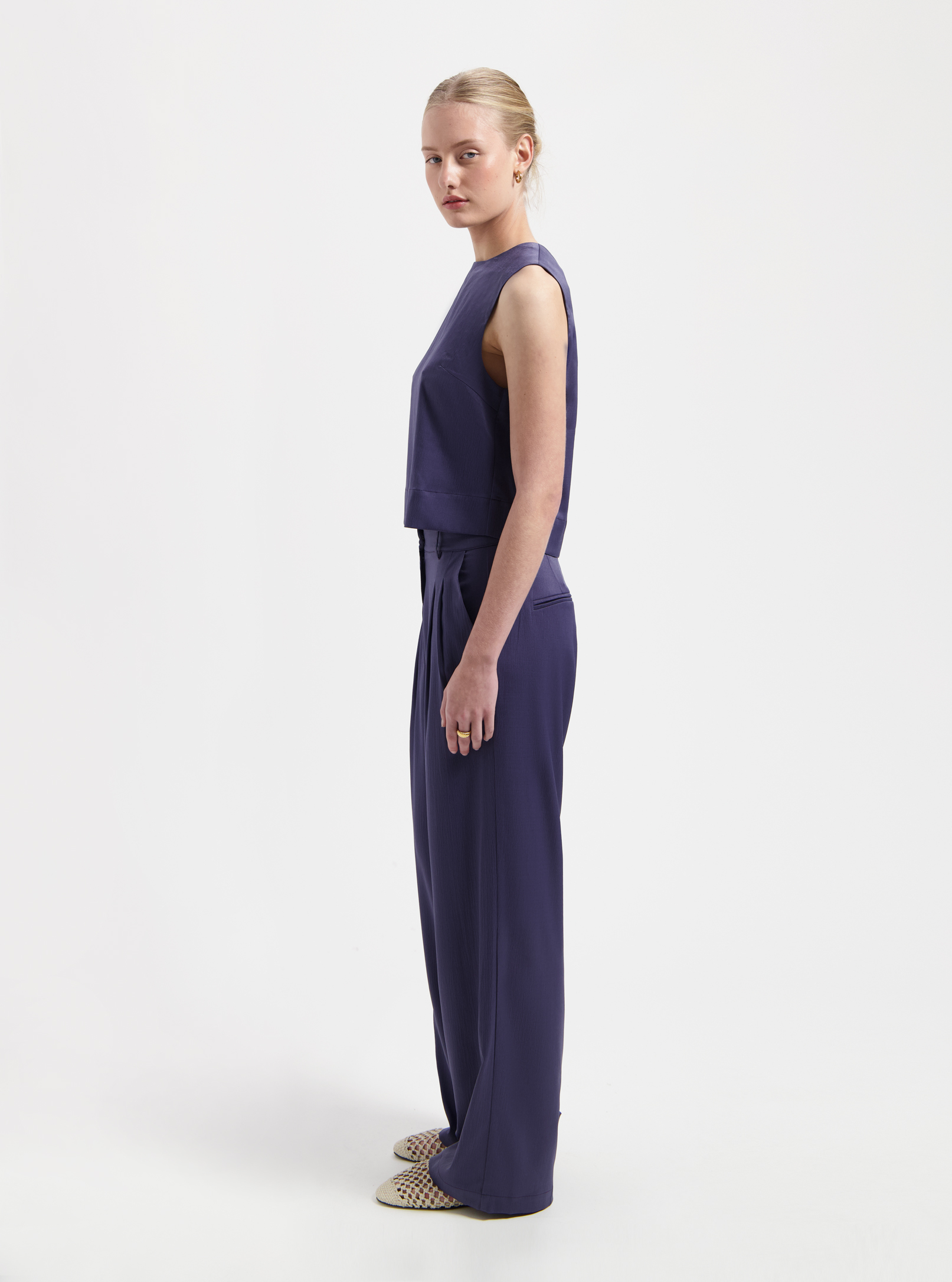 Nous Sommes Labels Josie Pleated Trousers Dark Purple